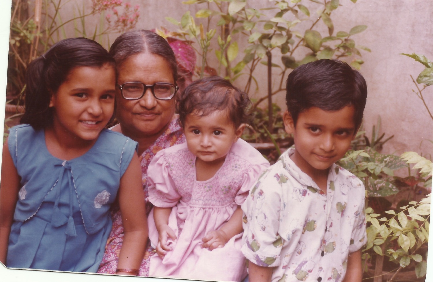 Kitchi Sundharam with Grand Children  (Rachel Joanna Jonathan) -1992