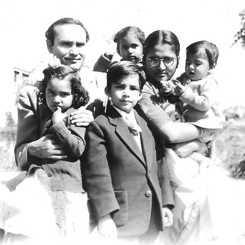 K P M Sundharam & Kitchi Sundharam with children